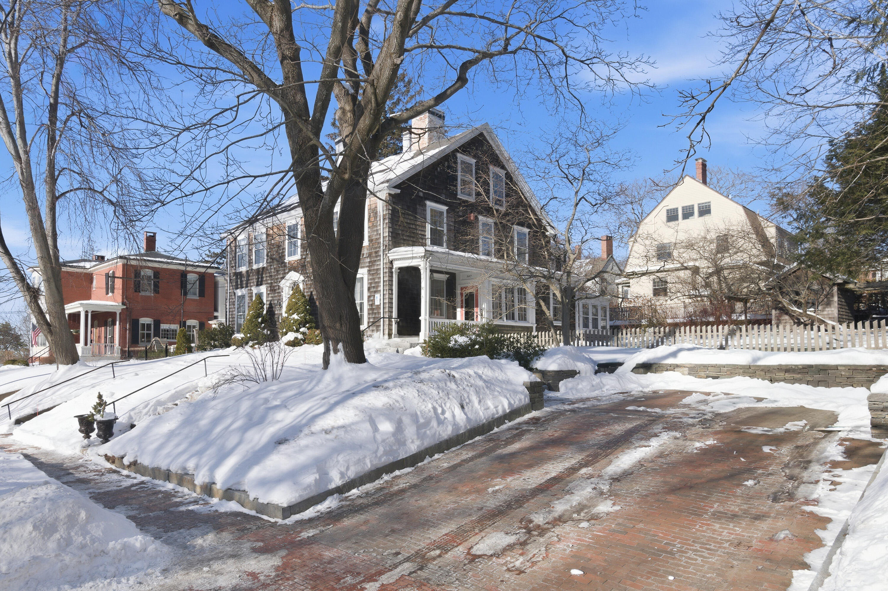 387 Danforth Street, Unit 1 Portland, ME 04102 - Photo 5 of 42 02_387 Danforth St Unit 1_MorneauStudios