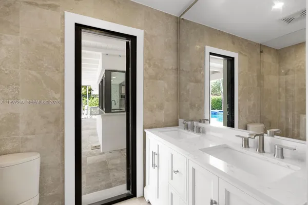 $1,399,000 | 7864 Southwest 179th Terrace, Palmetto Bay, FL 33157