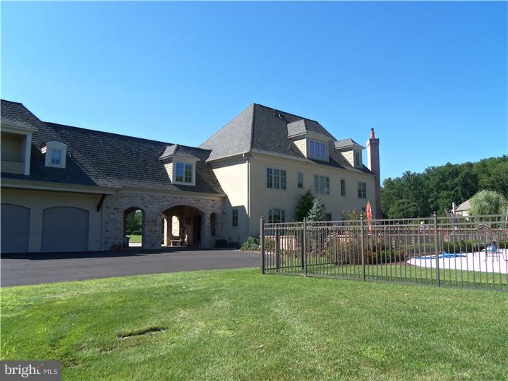 2 Great Hills Road New Hope, PA 18938 - Photo 3 of 20 Exterior Back