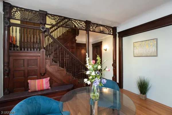 $2,600 | 31 Cloverhill Place, Unit 1, Montclair, NJ 07042