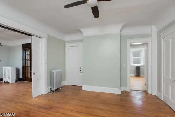 $2,600 | 31 Cloverhill Place, Unit 1, Montclair, NJ 07042