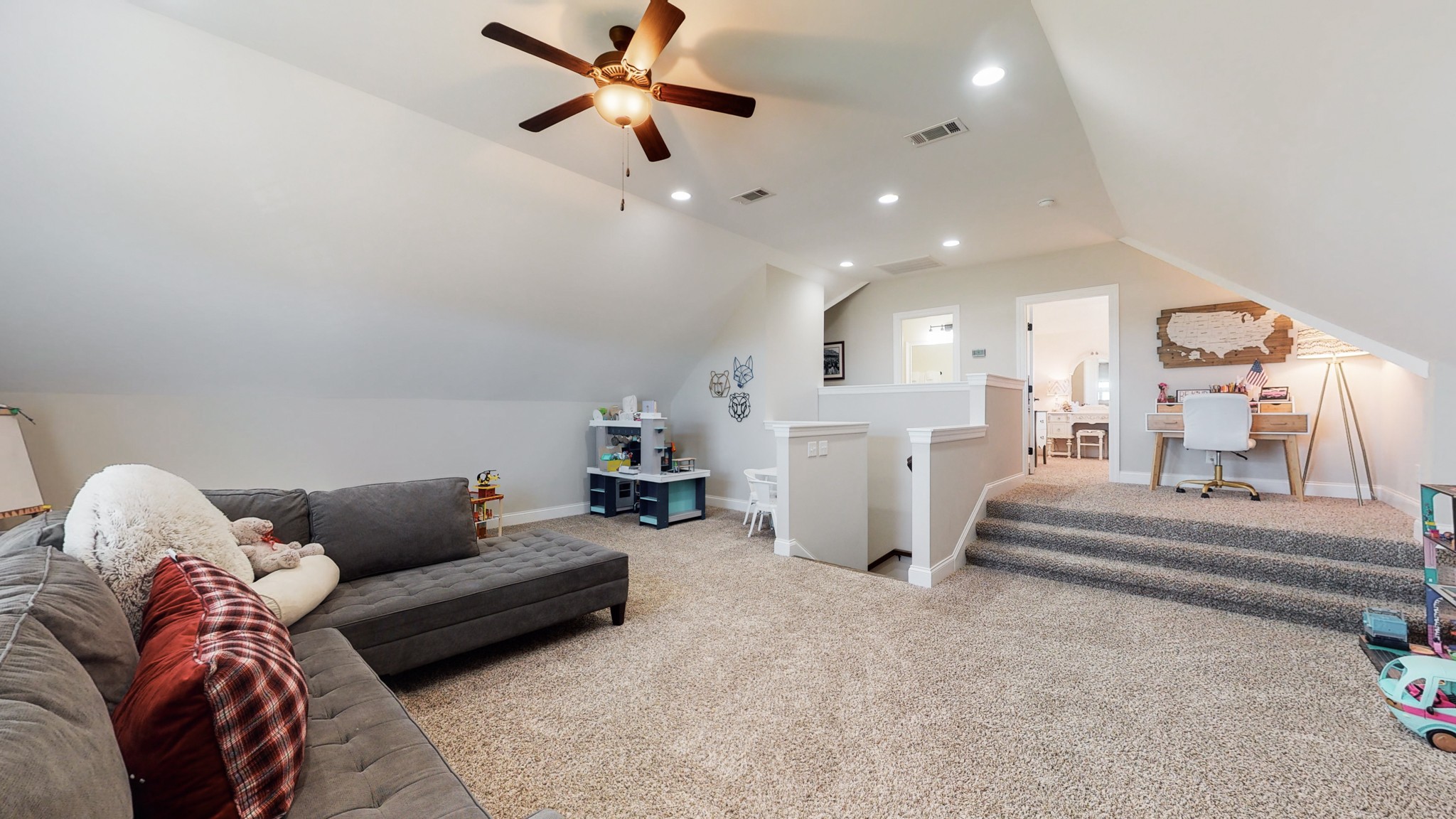 3908 Old Murfreesboro Road West Lebanon, TN 37090 - Photo 25 of 33 a living room with furniture and a chandelier