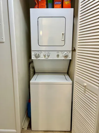 $2,300 | 111 Worlidge Court, Unit 12, Princeton, NJ 08540