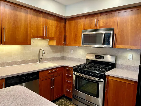 $2,300 | 111 Worlidge Court, Unit 12, Princeton, NJ 08540