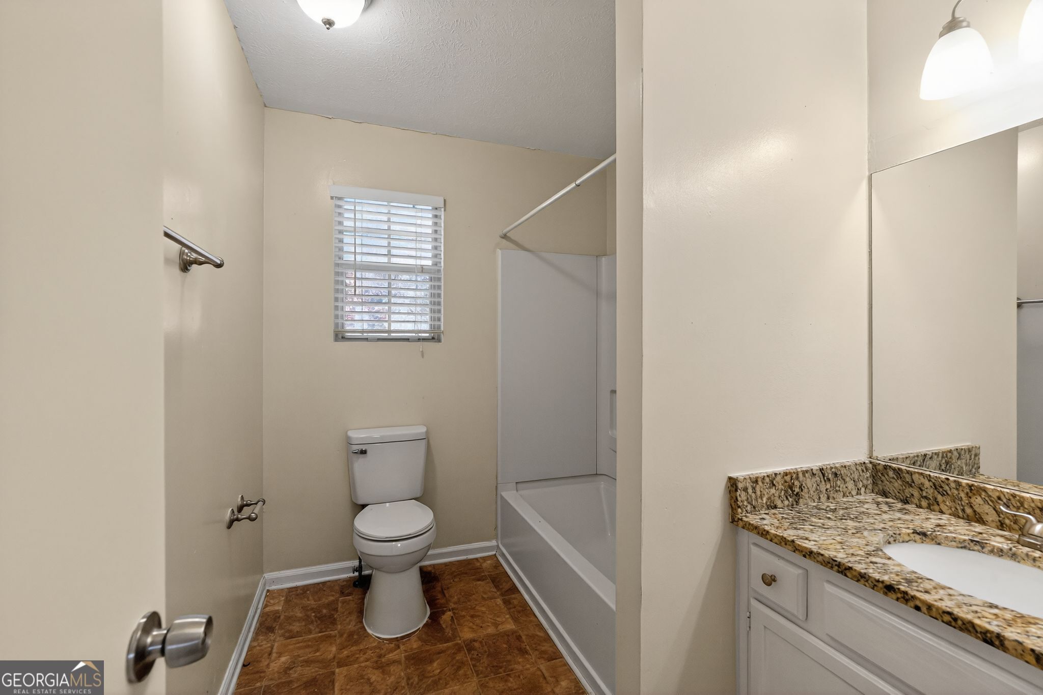 2267 Hampton Drive Decatur, GA 30035 - Photo 29 of 36