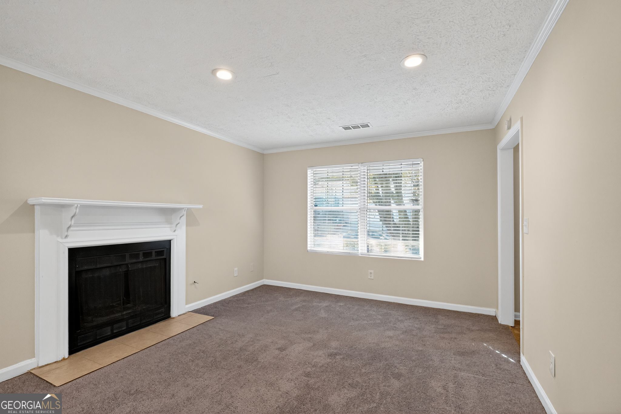 2267 Hampton Drive Decatur, GA 30035 - Photo 7 of 36