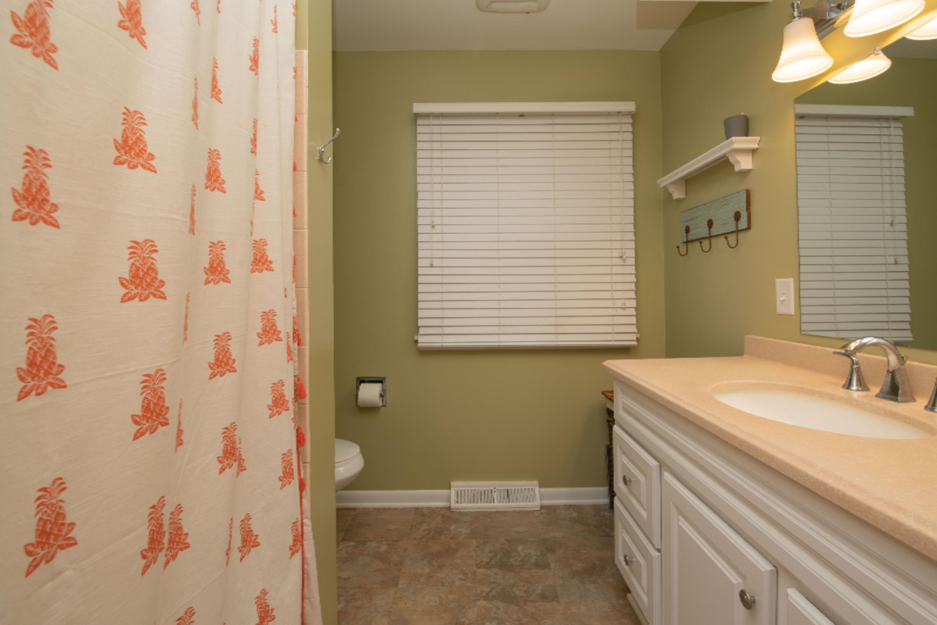 1104 Highgate Road Kalamazoo, MI 49006 - Photo 15 of 19 1104_Highgate_Kalamazoo_15