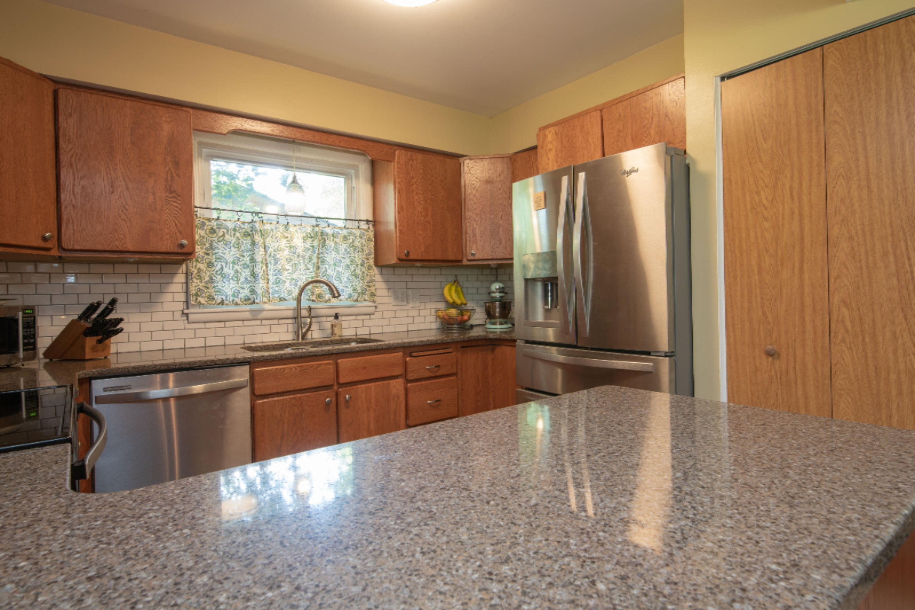 1104 Highgate Road Kalamazoo, MI 49006 - Photo 5 of 19 1104_Highgate_Kalamazoo_05