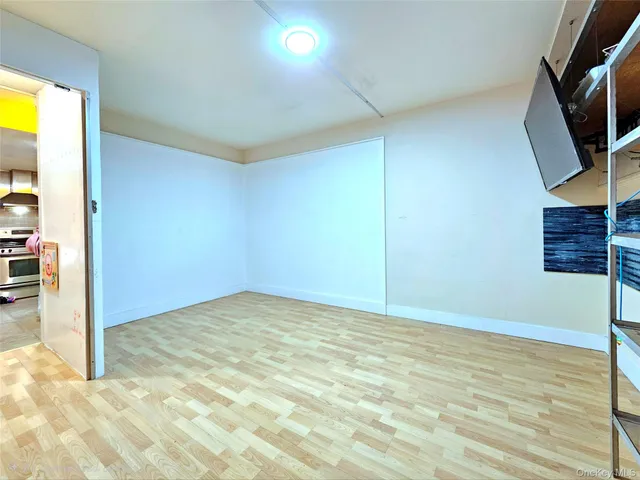 $116,000 | 3281 Hull Avenue, Unit 18 | Norwood