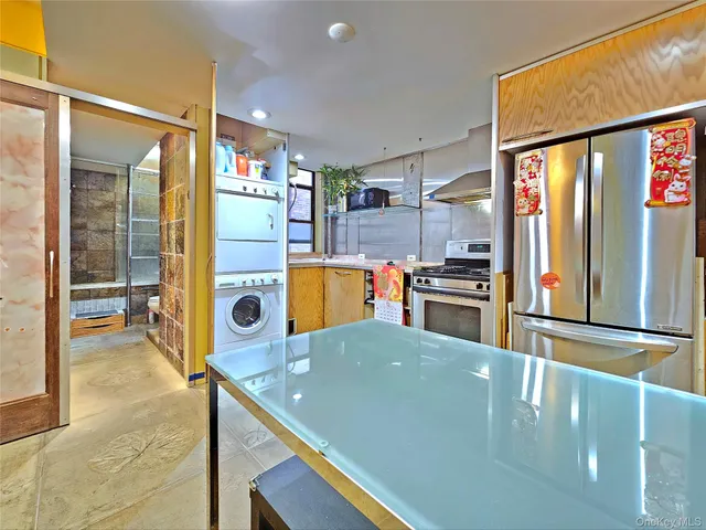 $116,000 | 3281 Hull Avenue, Unit 18 | Norwood