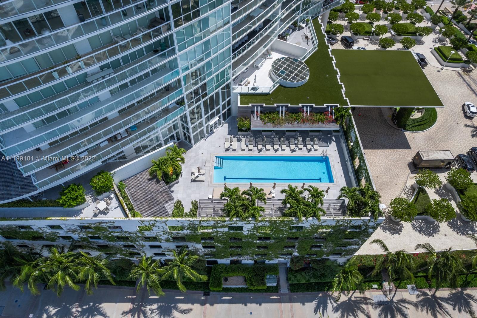 450 Alton Road, Unit 3303 Miami Beach, FL 33139 - Photo 33 of 35 a view of a sign in a city