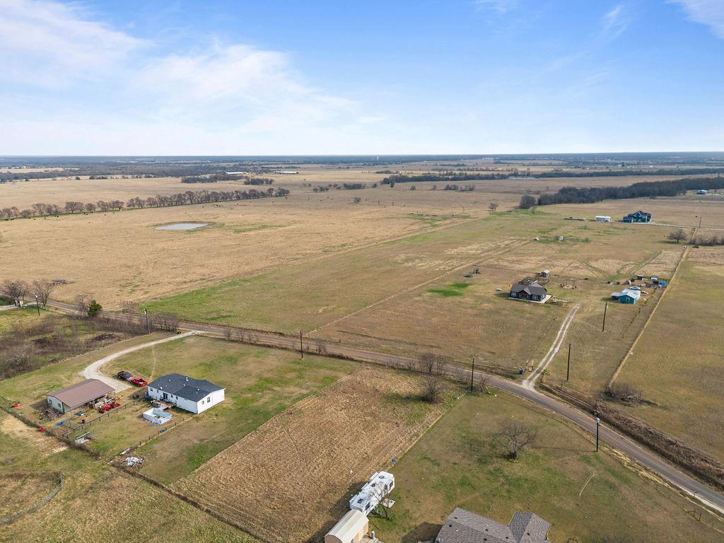 347 County Road 347 Wills Point, TX 75169 - Photo 11 of 11 a view of an ocean and beach