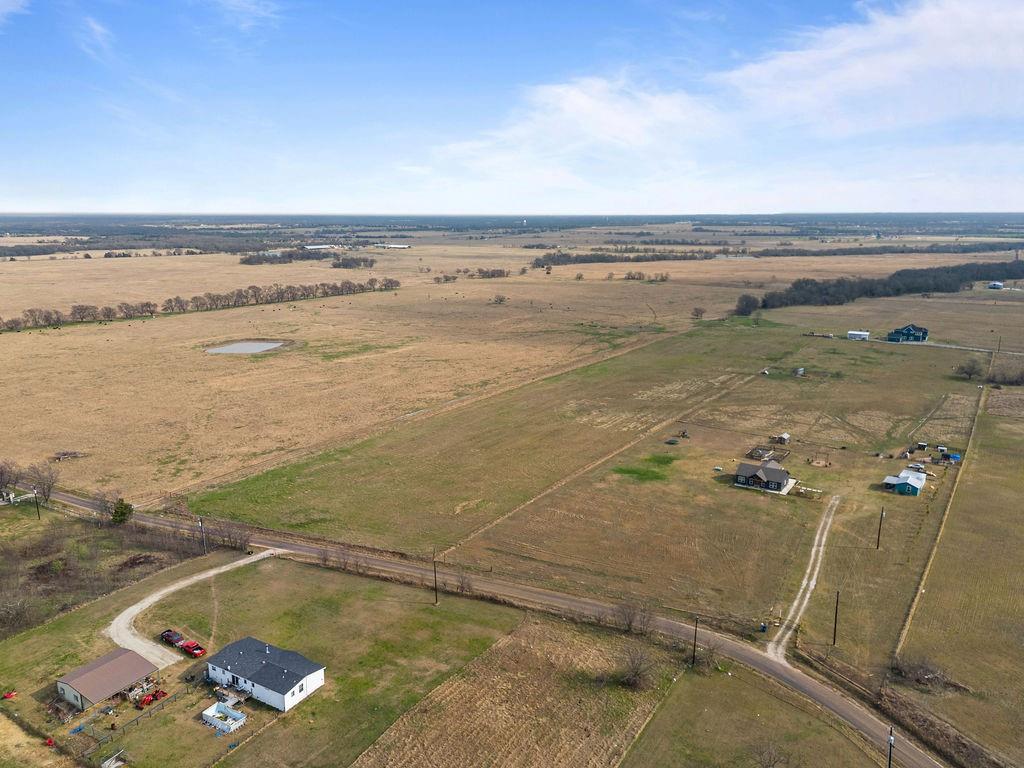 347 County Road 347 Wills Point, TX 75169 - Photo 10 of 11 a view of an ocean and beach