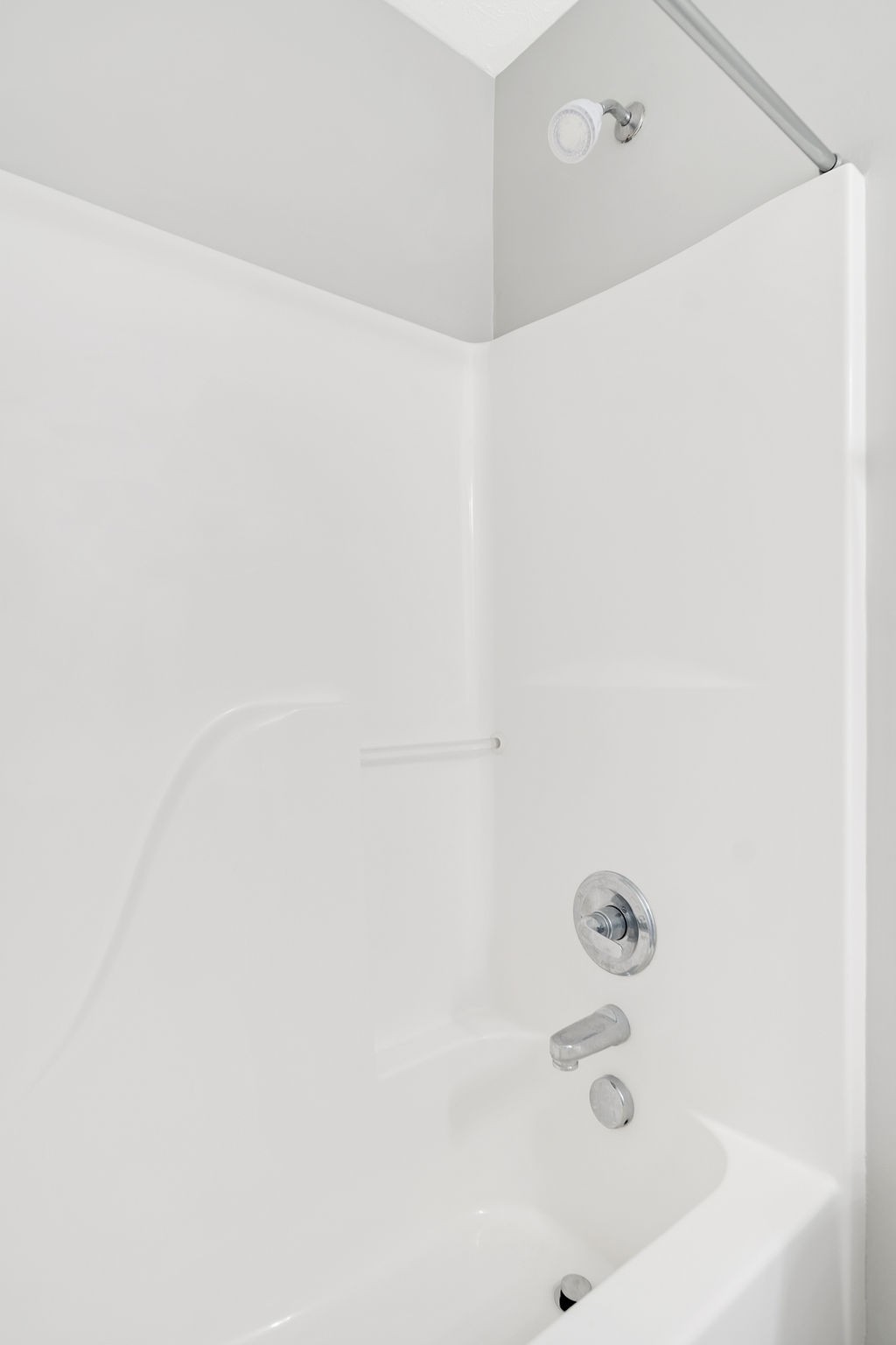165 Foxrun Springfield, TN 37172 - Photo 28 of 62 a bathroom with a tub