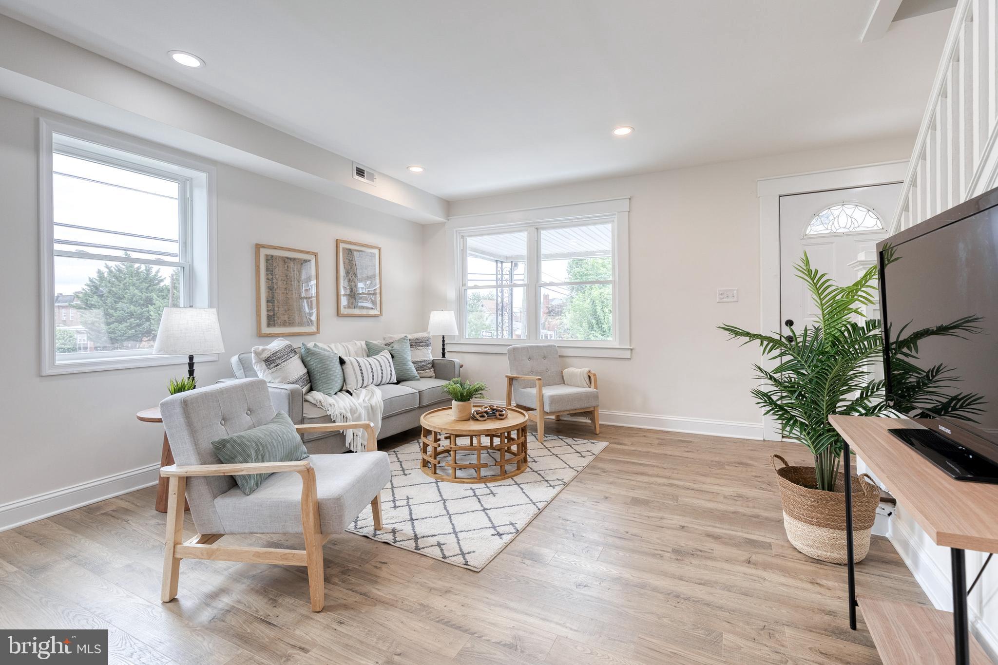 6854 Dunbar Road Baltimore, MD 21222 - Photo 5 of 35