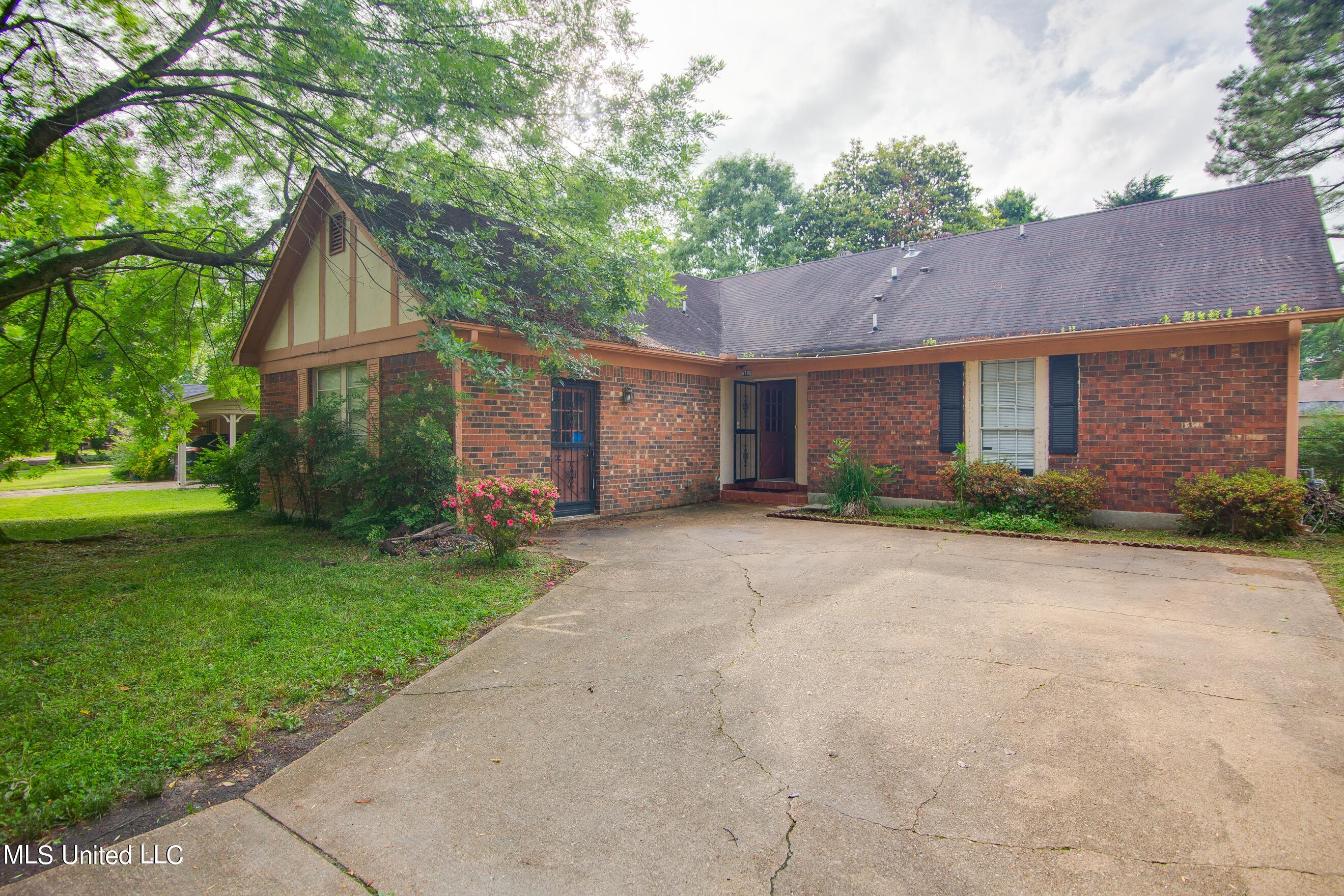6780 River Birch Road Walls, MS 38680 - Photo 2 of 13 Front