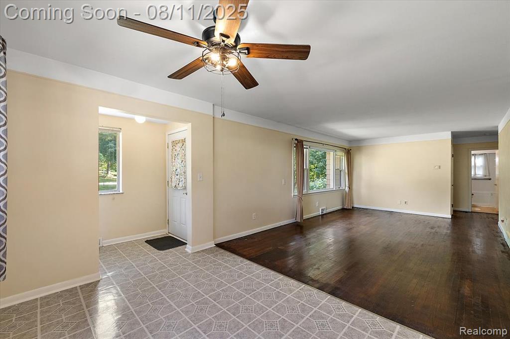 741 West Livingston Road Highland, MI 48357 - Photo 16 of 70 Gallery Image 16