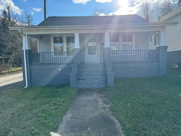 $1,050 | 437 Gay Street, Danville, VA 24541