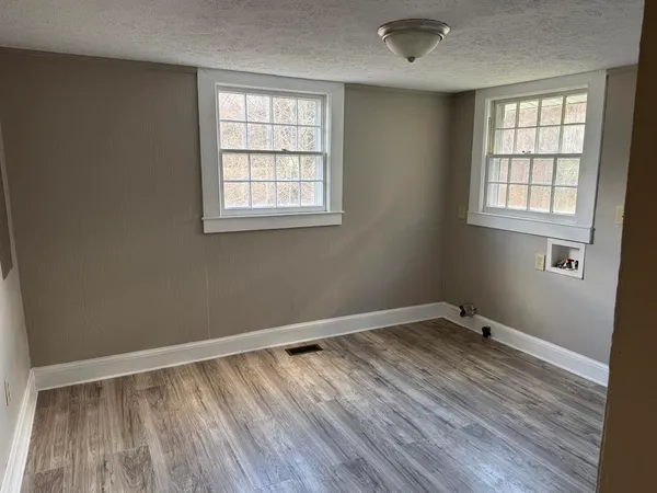 $1,050 | 437 Gay Street, Danville, VA 24541