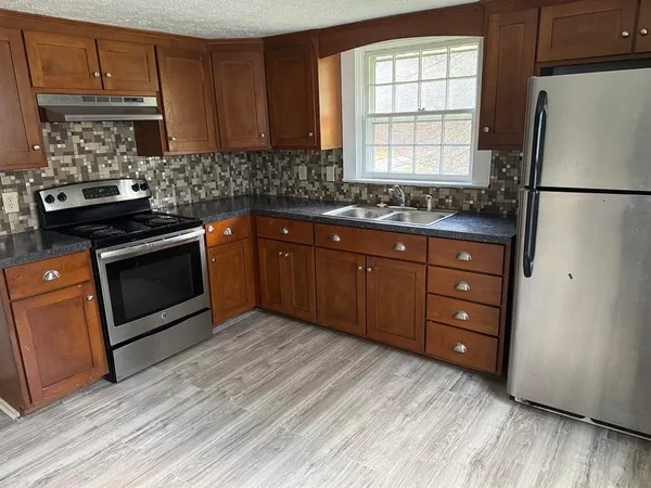 $1,050 | 437 Gay Street, Danville, VA 24541