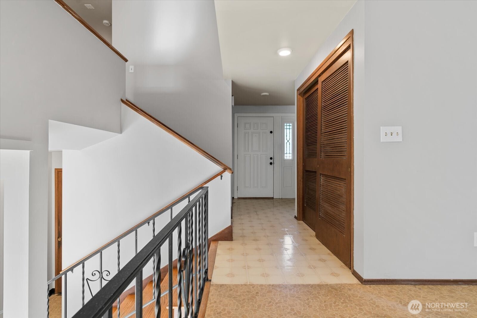 10523 Northeast 197th Street Bothell, WA 98011 - Photo 23 of 40