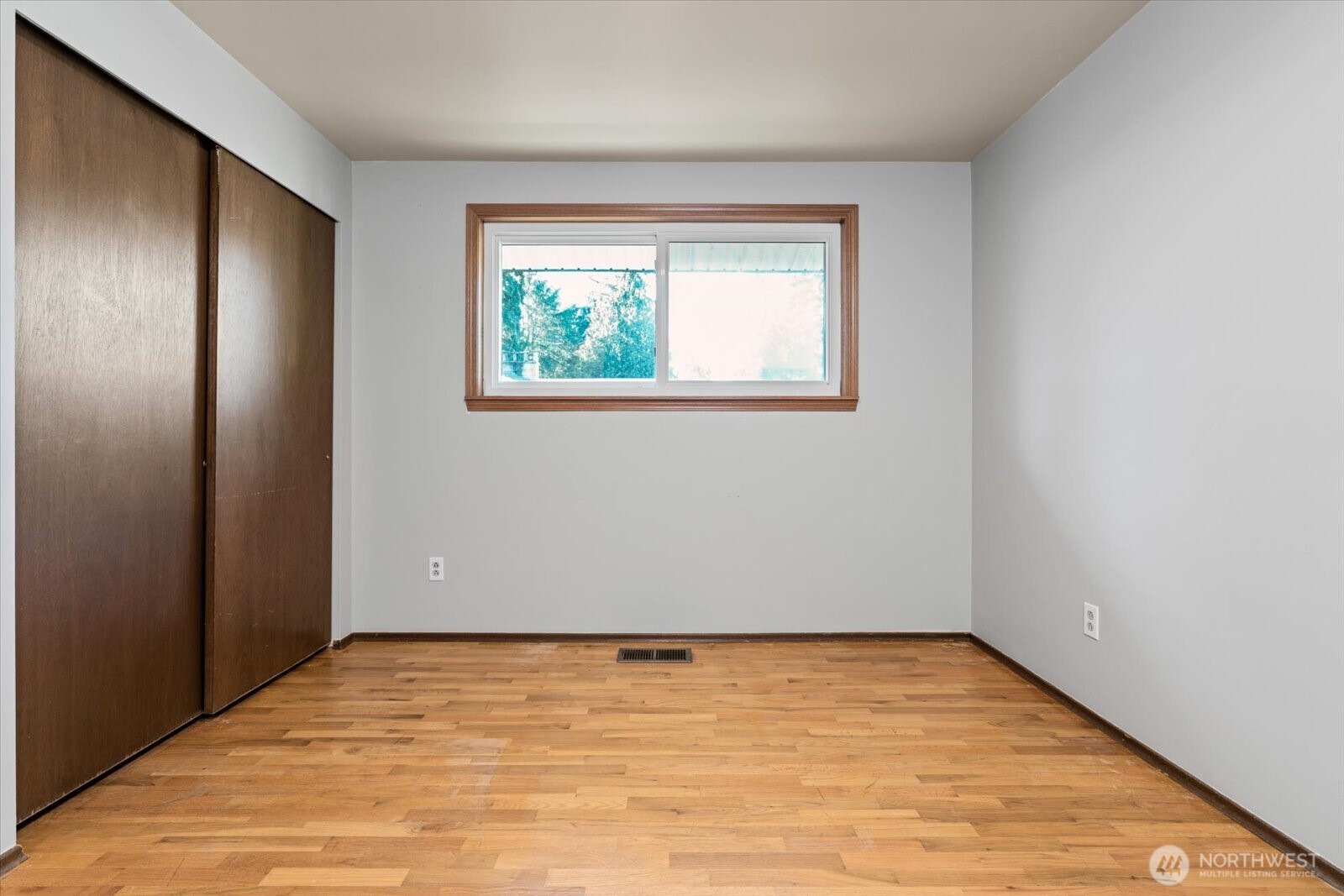 10523 Northeast 197th Street Bothell, WA 98011 - Photo 34 of 40