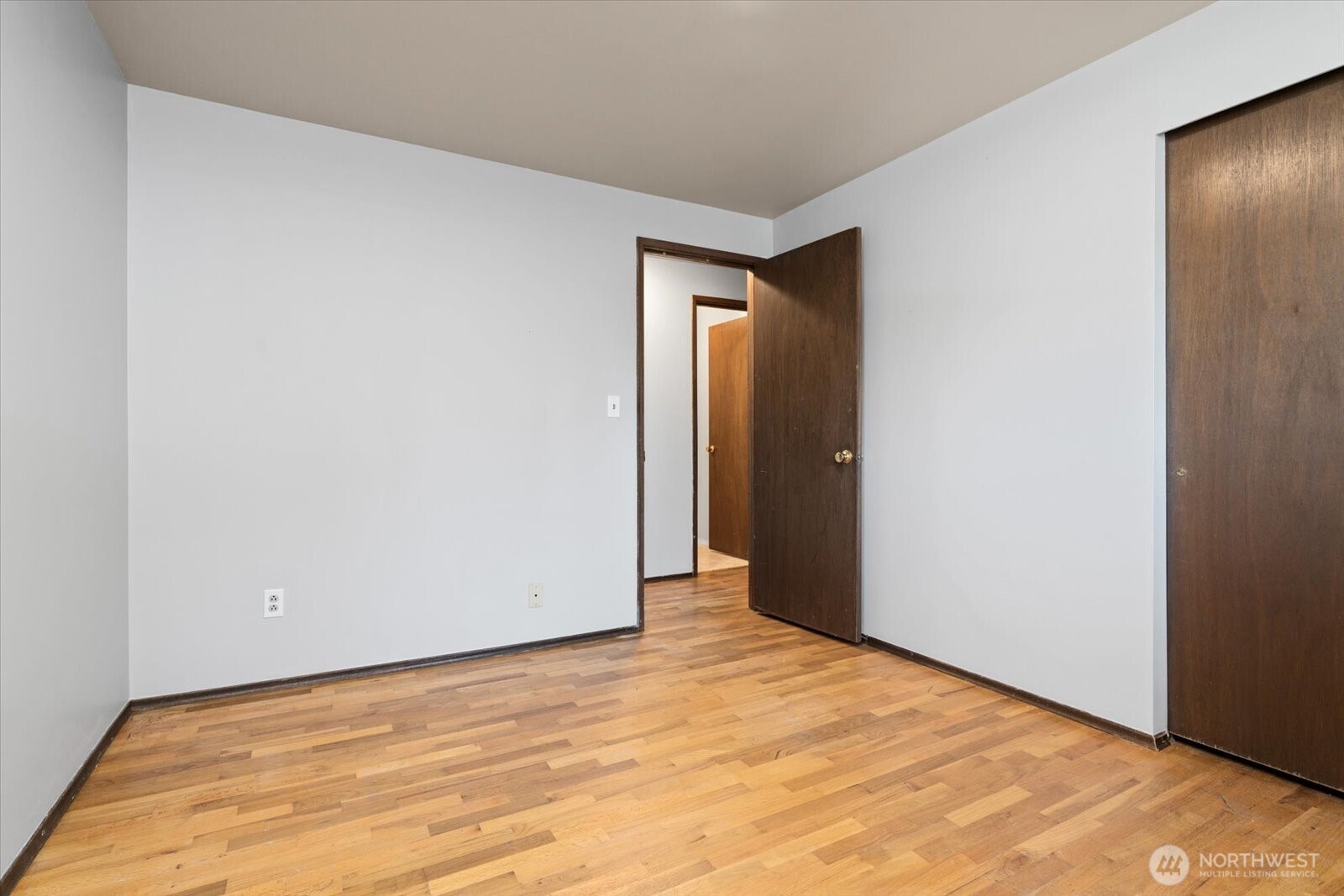 10523 Northeast 197th Street Bothell, WA 98011 - Photo 35 of 40