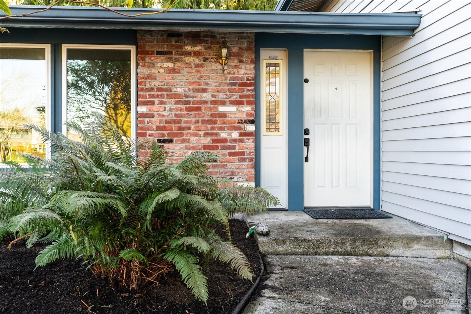 10523 Northeast 197th Street Bothell, WA 98011 - Photo 5 of 40