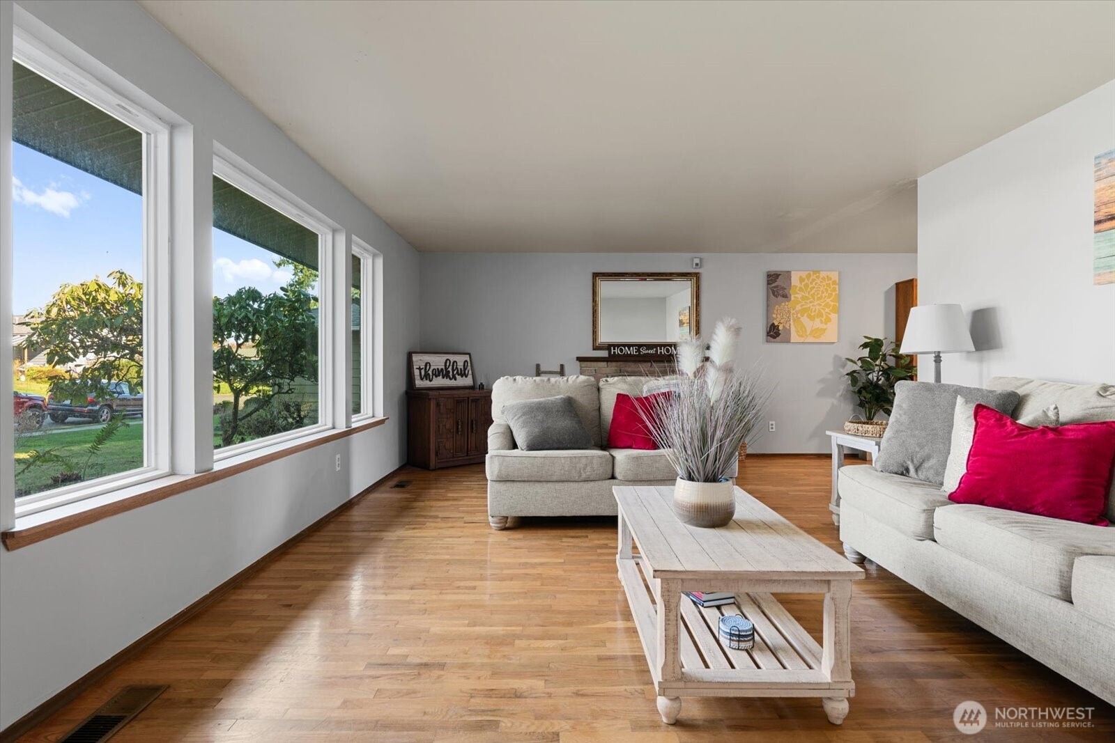 10523 Northeast 197th Street Bothell, WA 98011 - Photo 6 of 40