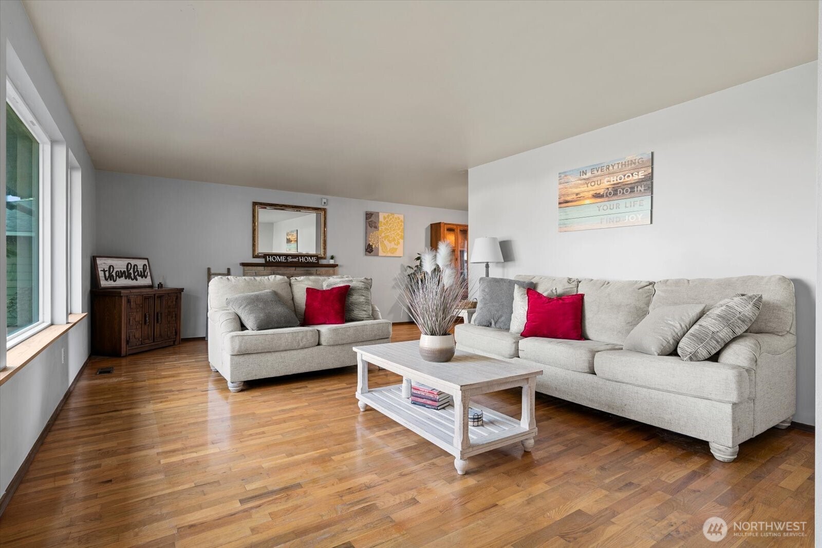 10523 Northeast 197th Street Bothell, WA 98011 - Photo 9 of 40