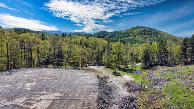 $229,900 | 149 Old County Road, Plainfield, NH 03781