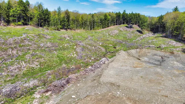 $229,900 | 149 Old County Road, Plainfield, NH 03781