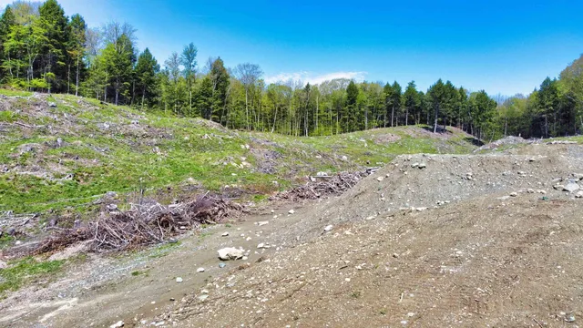 $229,900 | 149 Old County Road, Plainfield, NH 03781