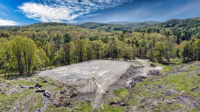 $229,900 | 149 Old County Road, Plainfield, NH 03781