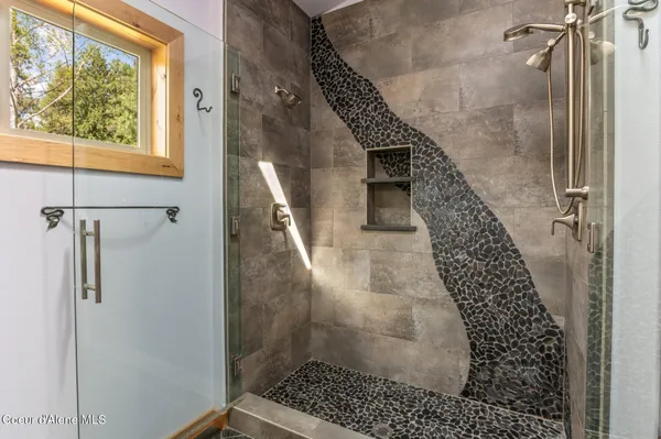 $799,000 | 4110 Burns Court, Sandpoint, ID 83864