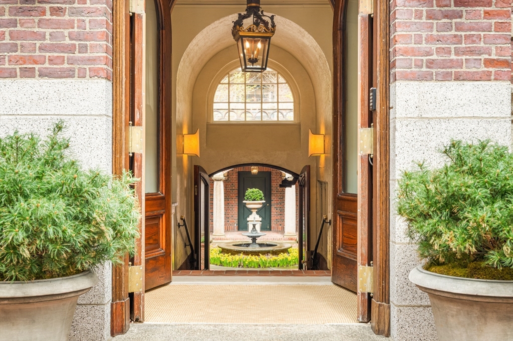 101 Chestnut Street, Unit E Boston, MA 02108 - Photo 1 of 24