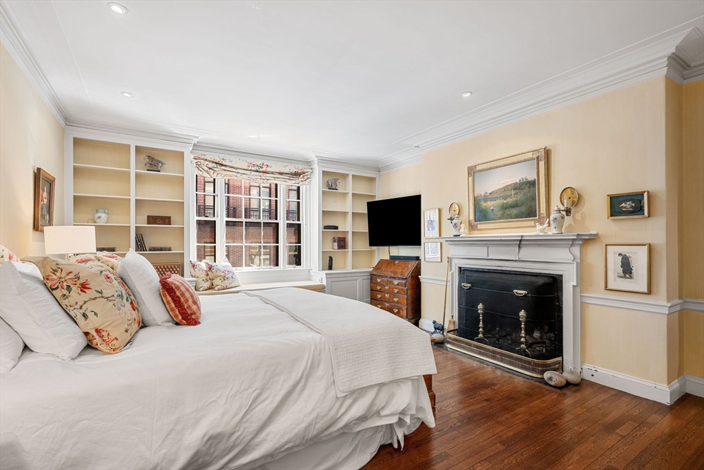 101 Chestnut Street, Unit E Boston, MA 02108 - Photo 11 of 24