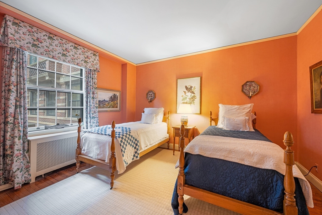 101 Chestnut Street, Unit E Boston, MA 02108 - Photo 16 of 24
