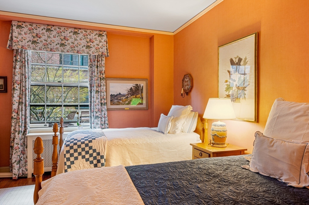 101 Chestnut Street, Unit E Boston, MA 02108 - Photo 17 of 24