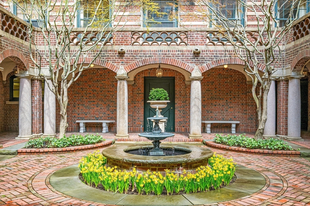 101 Chestnut Street, Unit E Boston, MA 02108 - Photo 2 of 24