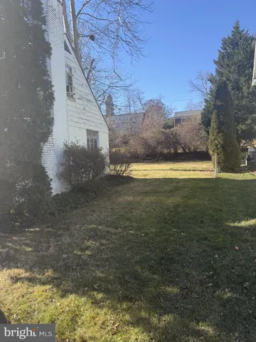 $880,000 | 9302 Bulls Run Parkway, Bethesda, MD 20817