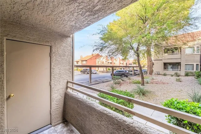 $1,775 | 5004 South Rainbow Boulevard, Unit 106, Las Vegas, NV 89118