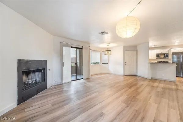 $1,695 | 5004 South Rainbow Boulevard, Unit 106, Las Vegas, NV 89118