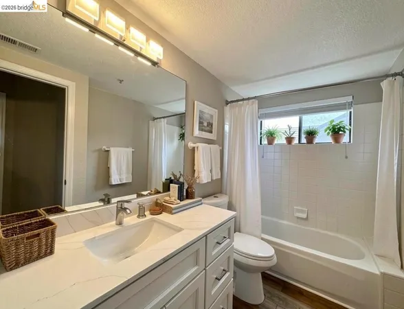 $4,000 | 20647 Maria Court, Castro Valley, CA 94546