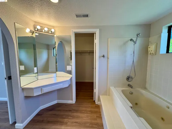 $4,000 | 20647 Maria Court, Castro Valley, CA 94546