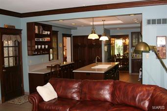 24 Dromara Road Ladue, MO 63124 - Photo 8 of 39 Gallery Image 8