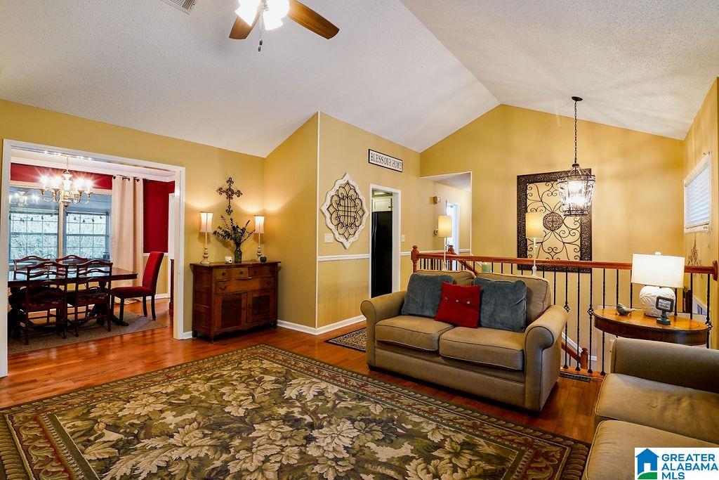 1017 Franks Circle Alabaster, AL 35007 - Photo 10 of 49