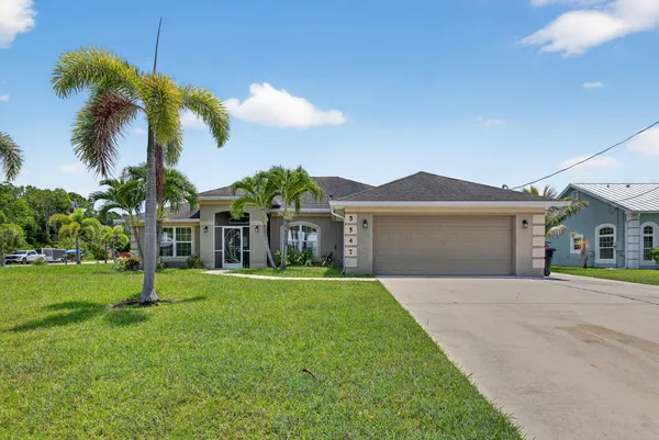 $3,250 | 5547 Northwest Cordrey Street, Port St. Lucie, FL 34986
