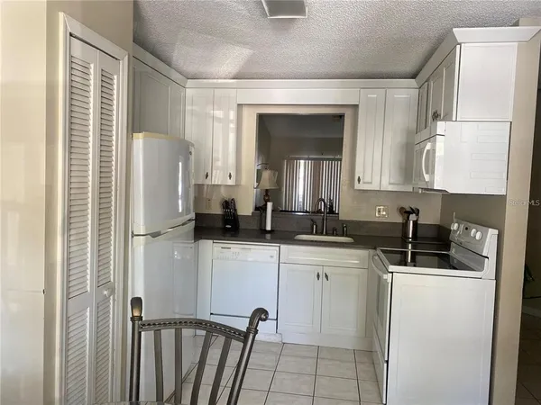 $1,700 | 3204 Sabal Palms Court, Unit B, Kissimmee, FL 34747