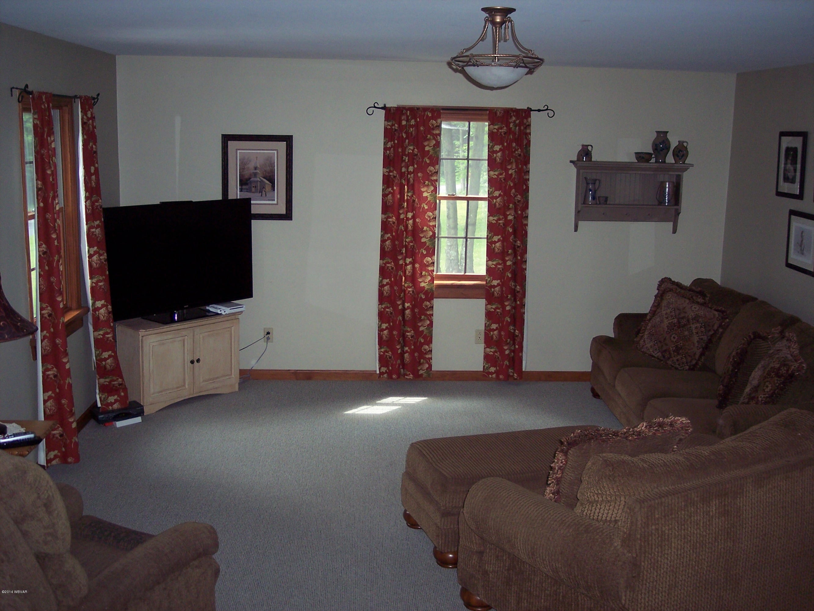 735 Shadle Road Jersey Shore, PA 17740 - Photo 23 of 51 Family room